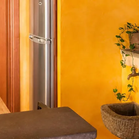 Real Rustic Tuscany Style In Center Apartment