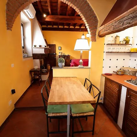 Real Rustic Tuscany Style In Center Apartment Florence