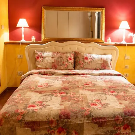 Real Rustic Tuscany Style In Center Apartment *