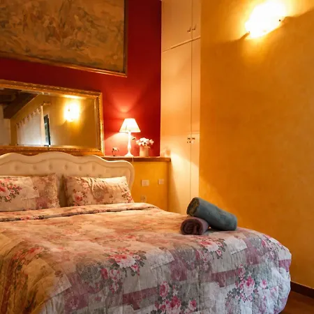 Real Rustic Tuscany Style In Center Apartment
