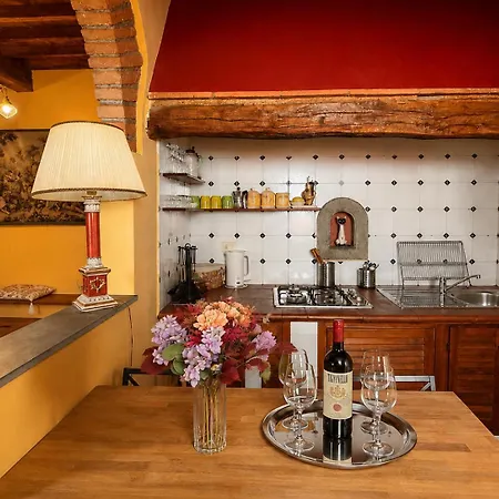 Real Rustic Tuscany Style In Center *