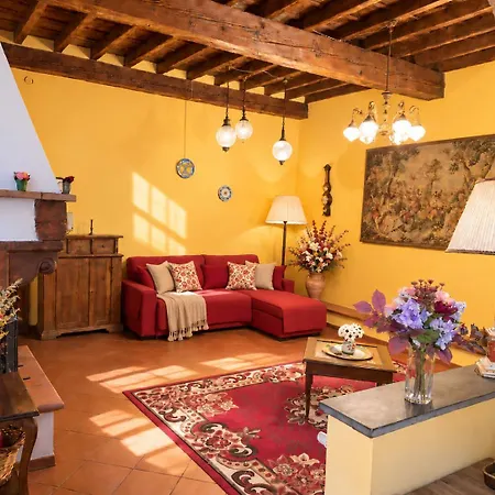 Real Rustic Tuscany Style In Center *