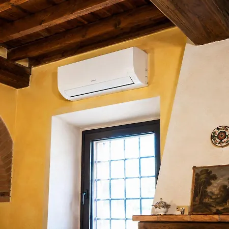 Real Rustic Tuscany Style In Center Apartment
