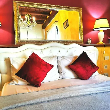 Real Rustic Tuscany Style In Center Apartment *