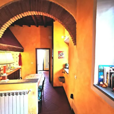 Real Rustic Tuscany Style In Center Apartment *