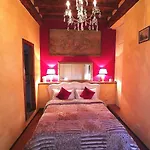 Real Rustic Tuscany Style In Center 公寓