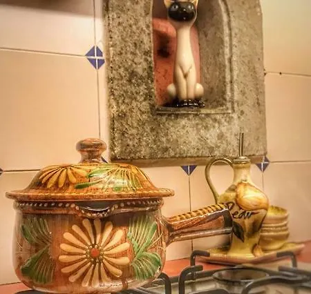 Real Rustic Tuscany Style In Center *